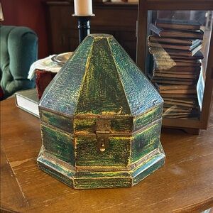 Vintage Green Wooden Decorative Trinket Box with Brass Accents